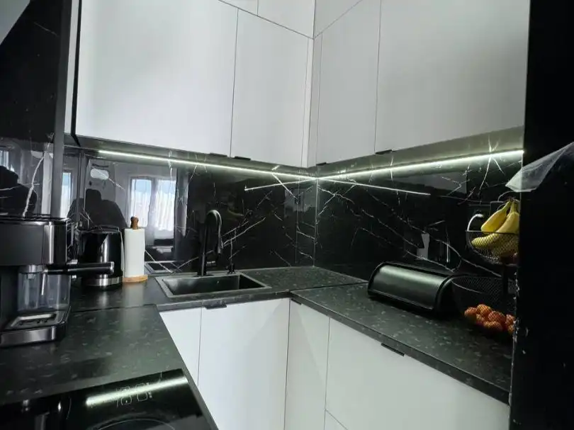 Dúplex en venta en Calle Francisco Diez Martinez, 1, Zona Carrefour - Urbanizaciones Cocina de Dúplex en venta en Torrevieja con Aire acondicionado, Terraza y Piscina