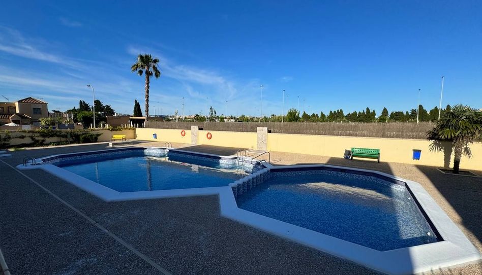 Dúplex en venda a Calle Francisco Diez Martinez, 1, Zona Carrefour - Urbanizaciones, Torrevieja - imatge 1 Foto 1 de Dúplex en venda a Calle Francisco Diez Martinez, 1, Zona Carrefour - Urbanizaciones, Torrevieja