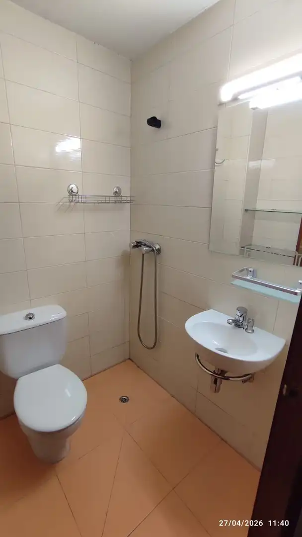 Bathroom of Flat for sale in Palma del Río  with Air Conditioner and Balcony