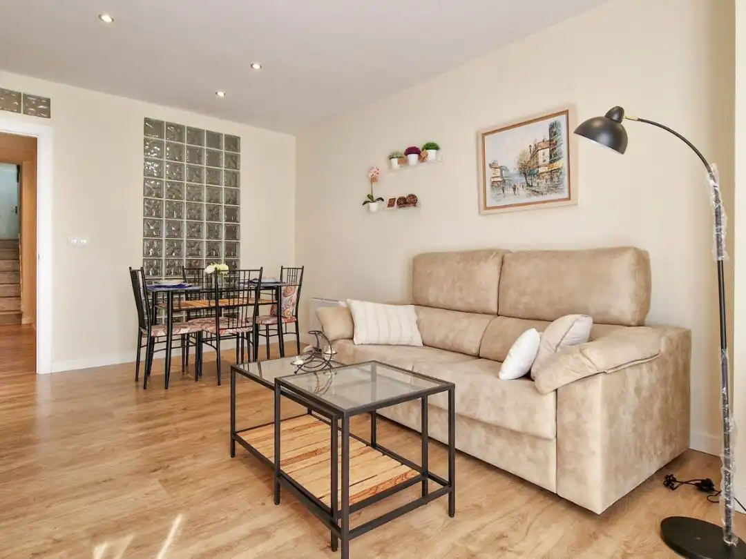 Living room of Apartments for rent in Badajoz  with Air Conditioner, Heating and Parquet flooring