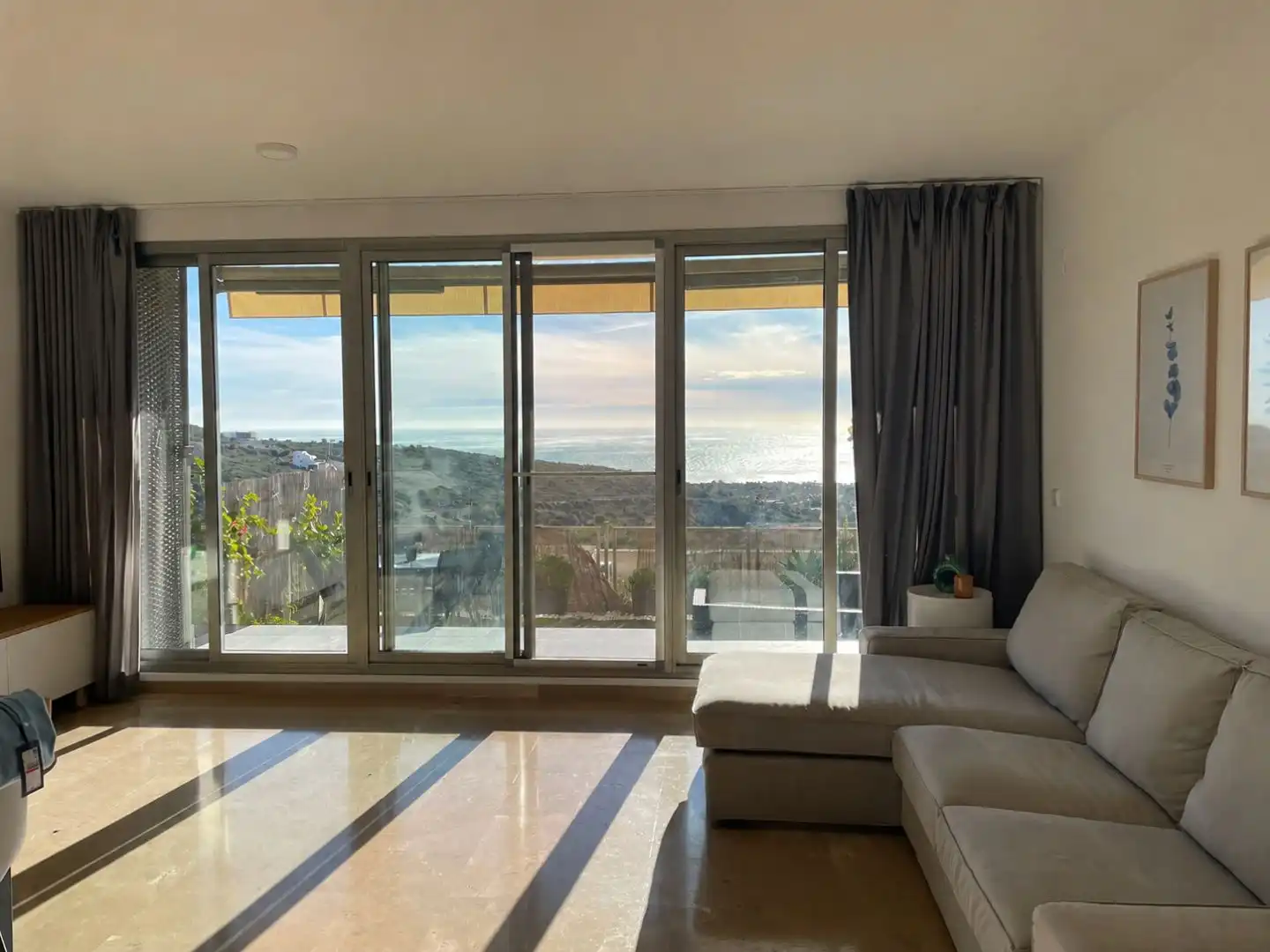 Casa adosada en venta en Calle del Pou, 40, Costa Sur Sala de estar de Casa adosada en venta en Peñíscola / Peníscola con Aire acondicionado, Calefacción y Jardín privado
