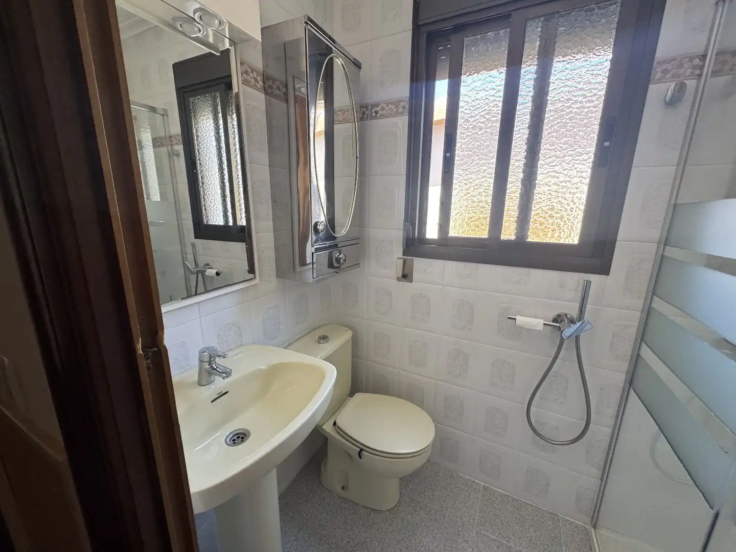Houses for sale in Carrer de Màlaga, 22, Playa Morro de Gos Bathroom of Houses for sale in Oropesa del Mar / Orpesa with Heating, Terrace and Storage room