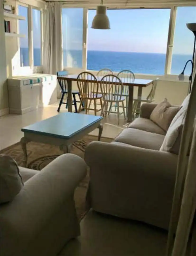 Apartamento de alquiler en Torreguadiaro - San Diego Sala de estar de Apartamento de alquiler en Sotogrande con Calefacción, Amueblado y Se aceptan mascotas