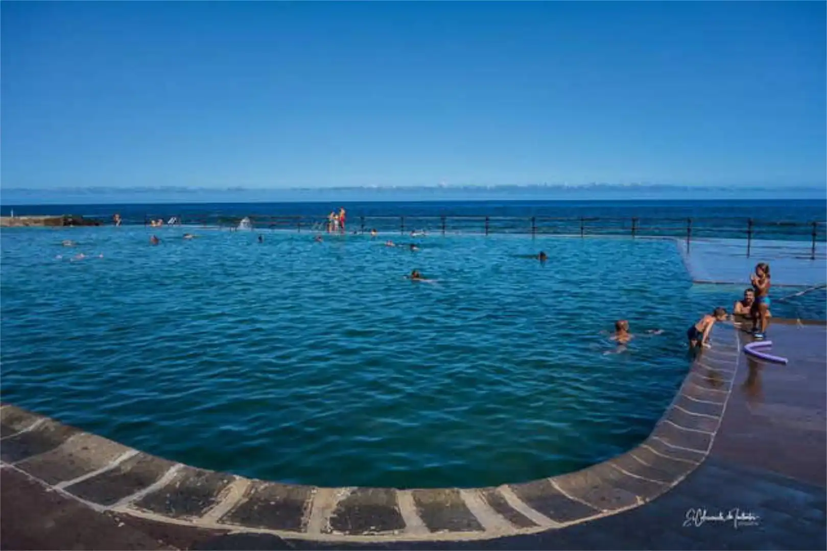 Flat for rent in Bajamar Swimming pool of Flat for rent in San Cristóbal de la Laguna with Furnished