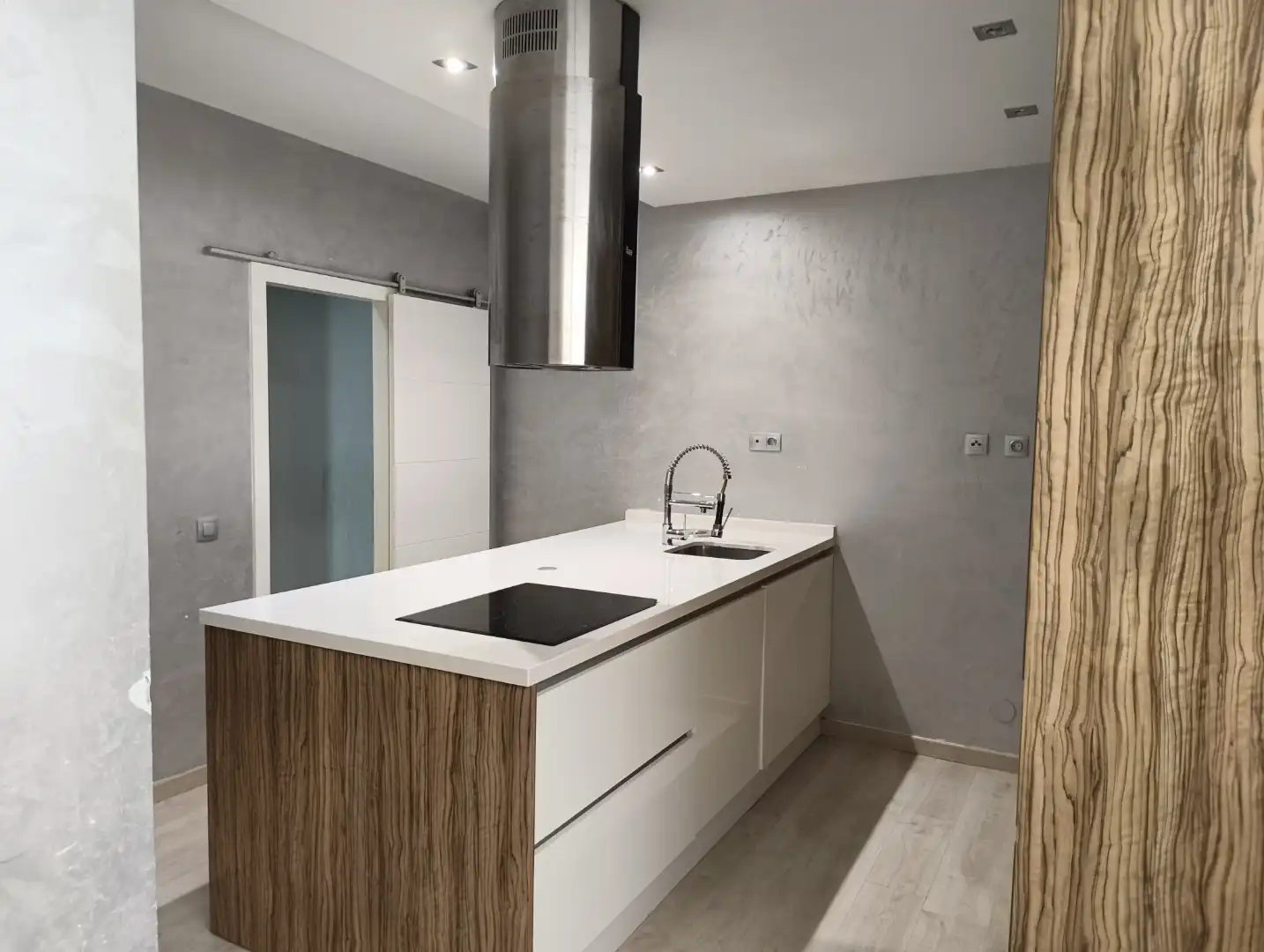 Wohnung zur Miete in Calle Cartagena, 7, Caravaca de la Cruz Küche von Wohnung zur Miete in Caravaca de la Cruz mit Parkett, Terrasse und Möbliert
