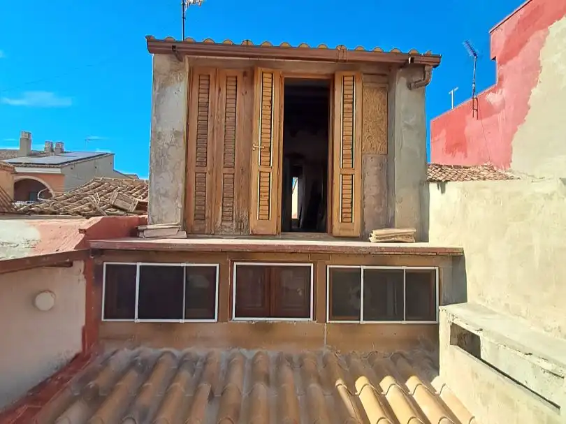 Casa adosada en venta en Carrer la Barra, 50, Turís Vista exterior de Casa adosada en venta en Turís con Terraza, Trastero y Amueblado