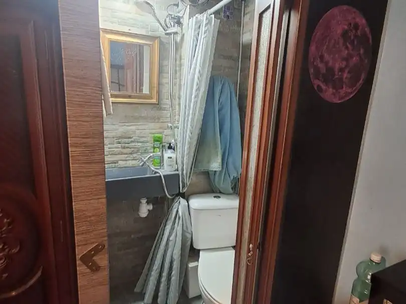 Casa adosada en venta en Carrer la Barra, 50, Turís Baño de Casa adosada en venta en Turís con Terraza, Trastero y Amueblado