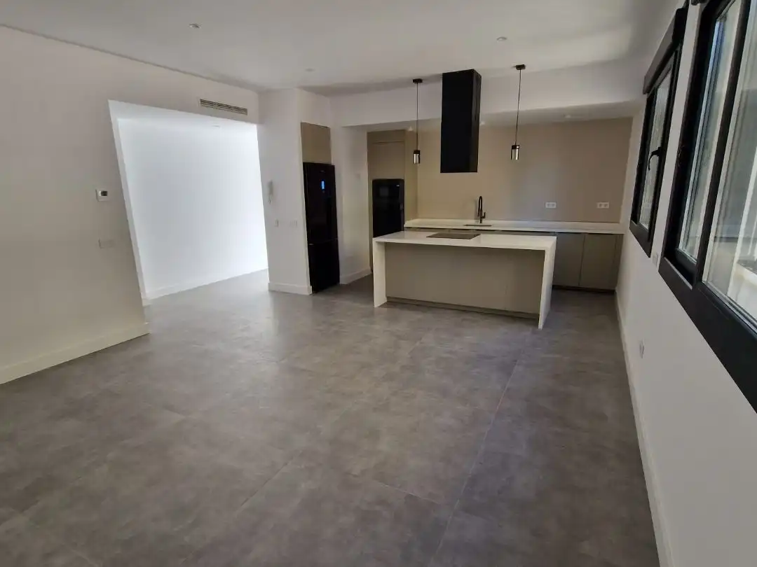 Kitchen of Flat for sale in  Sevilla Capital  with Air Conditioner