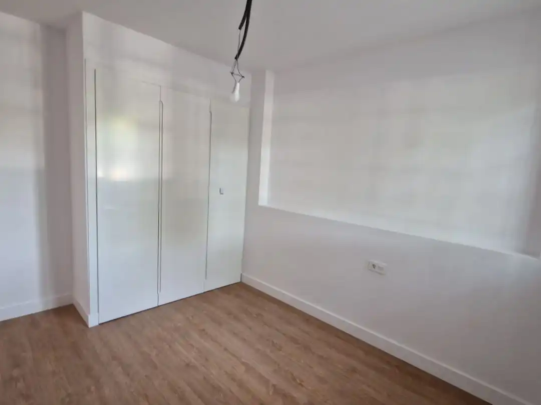 Flat for sale in  Sevilla Capital  with Air Conditioner