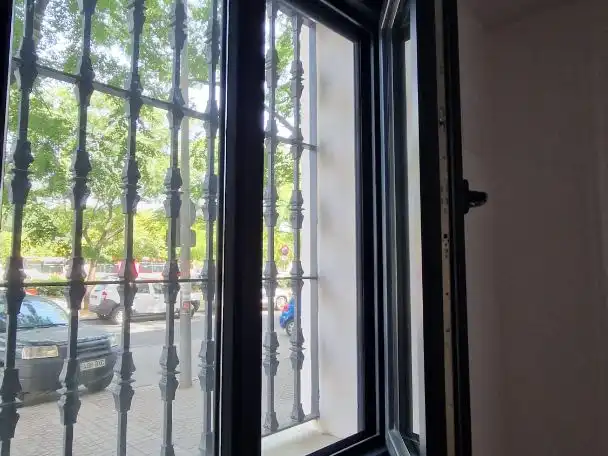 Flat for sale in  Sevilla Capital  with Air Conditioner