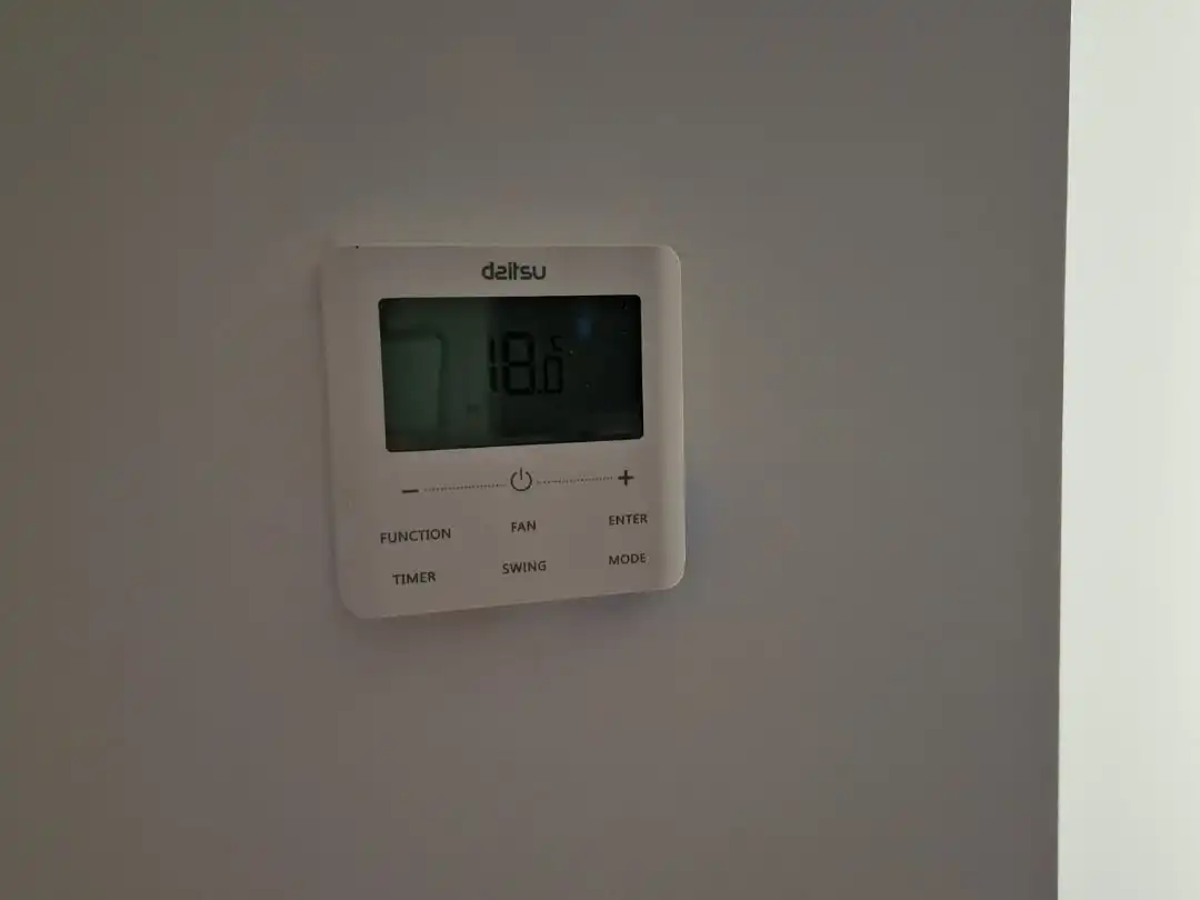 Bedroom of Flat for sale in  Sevilla Capital  with Air Conditioner
