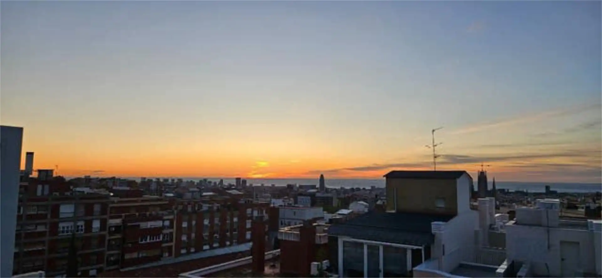 Ático en venta en La Salut Vista exterior de Ático en venta en Barcelona con Calefacción y Terraza