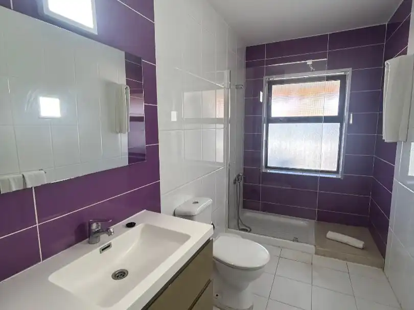 Casa o chalet de alquiler en Avenida de Gran Canaria, 14, San Bartolomé de Tirajana Baño de Casa o chalet de alquiler en San Bartolomé de Tirajana con Aire acondicionado, Terraza y Piscina
