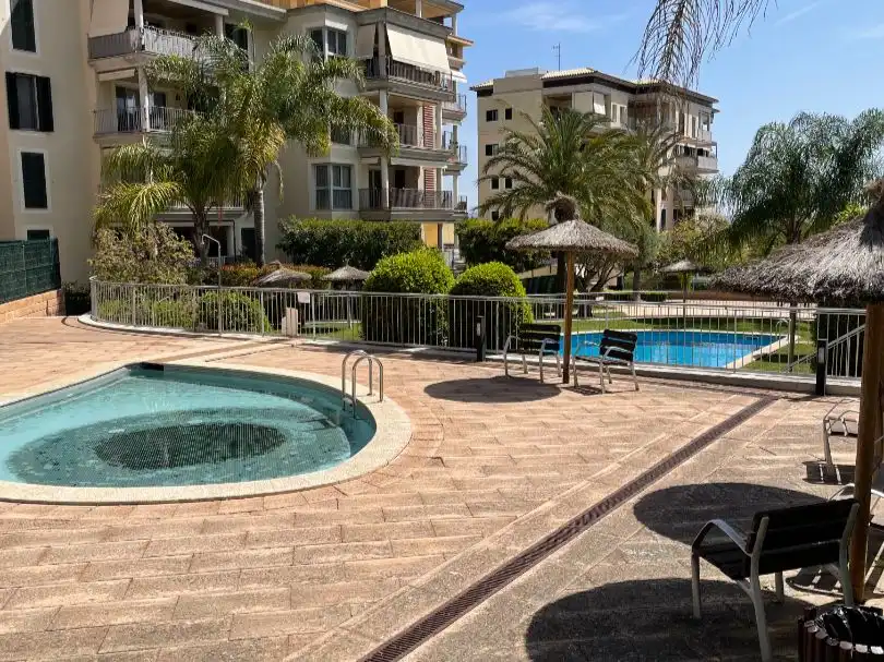 Pis en venda a Camí de Gènova, 108, Sa Teulera Piscina de Pis en venda en Palma de Mallorca amb Aire condicionat, Calefacció i Jardí privat