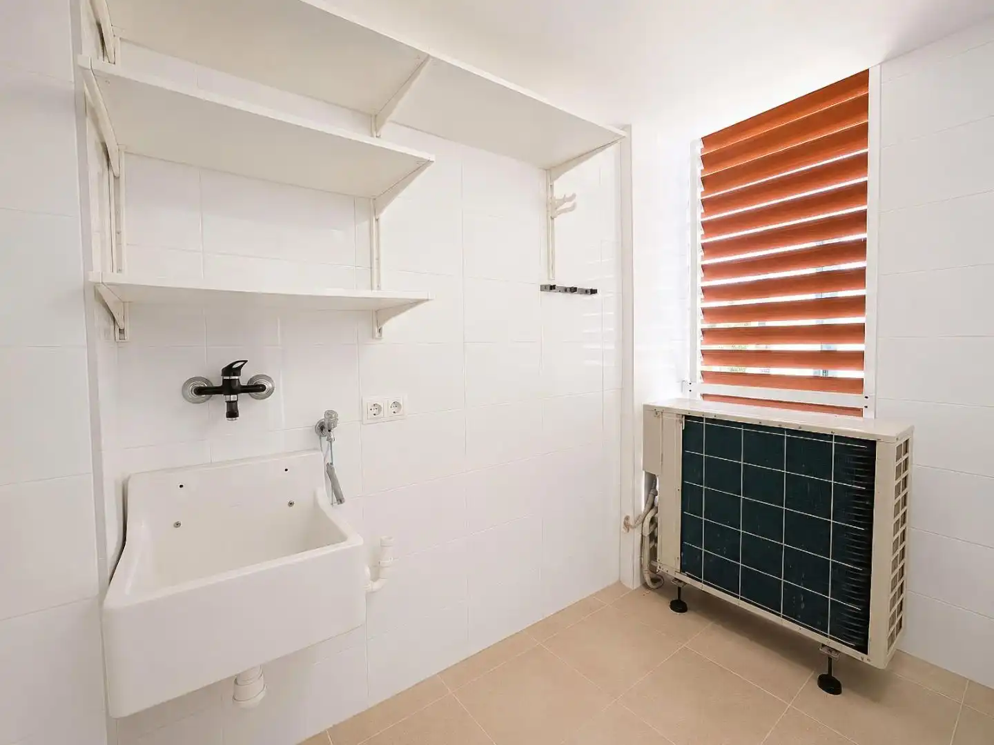 Wohnung zum Verkauf in Camí de Gènova, 108, Palma de Mallorca Badezimmer von Wohnung zum Verkauf in Palma de Mallorca mit Klimaanlage, Terrasse und Schwimmbad