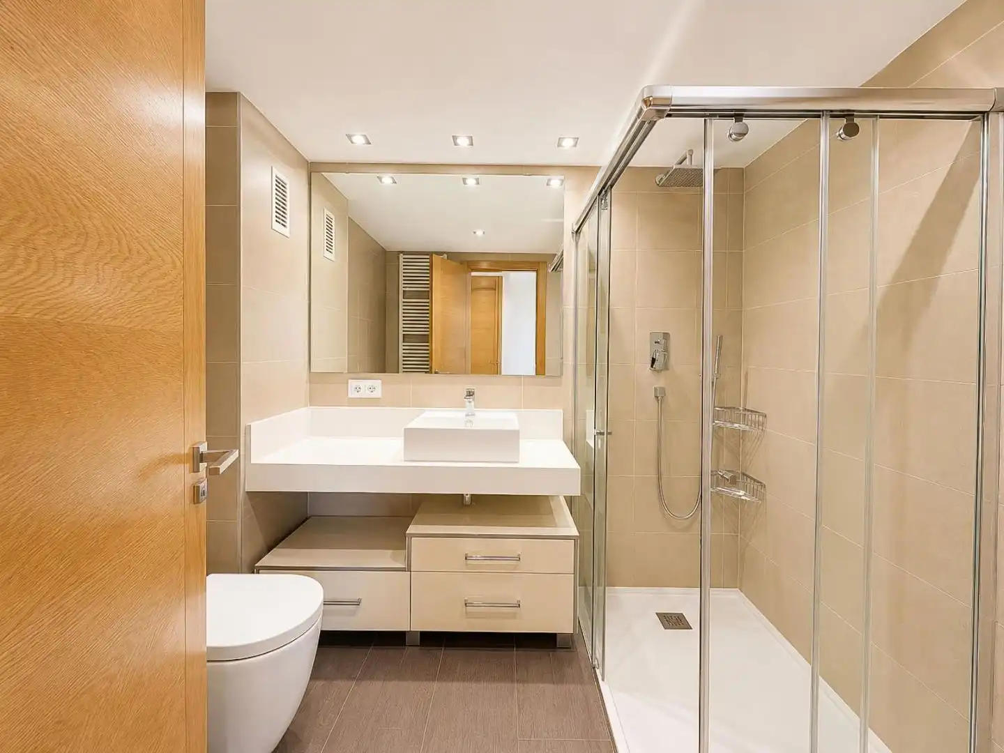 Wohnung zum Verkauf in Camí de Gènova, 108, Palma de Mallorca Badezimmer von Wohnung zum Verkauf in Palma de Mallorca mit Klimaanlage, Terrasse und Schwimmbad
