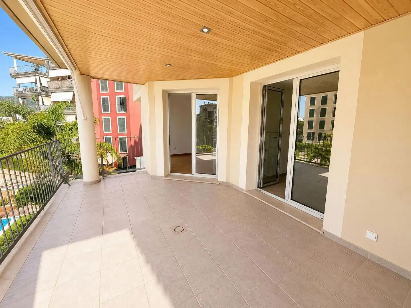 Wohnung zum Verkauf in Camí de Gènova, 108, Palma de Mallorca Terrasse von Wohnung zum Verkauf in Palma de Mallorca mit Klimaanlage, Terrasse und Schwimmbad