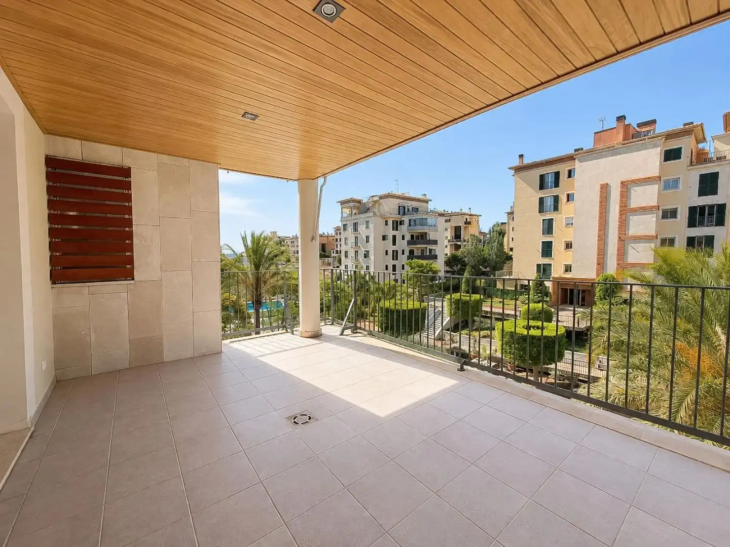 Wohnung zum Verkauf in Camí de Gènova, 108, Palma de Mallorca Terrasse von Wohnung zum Verkauf in Palma de Mallorca mit Klimaanlage, Terrasse und Schwimmbad