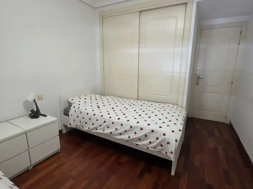 Piso de alquiler en Coto Blanco, 10, Zona Monte El Pilar Piso de alquiler en Coto Blanco, 10, Zona Monte El Pilar