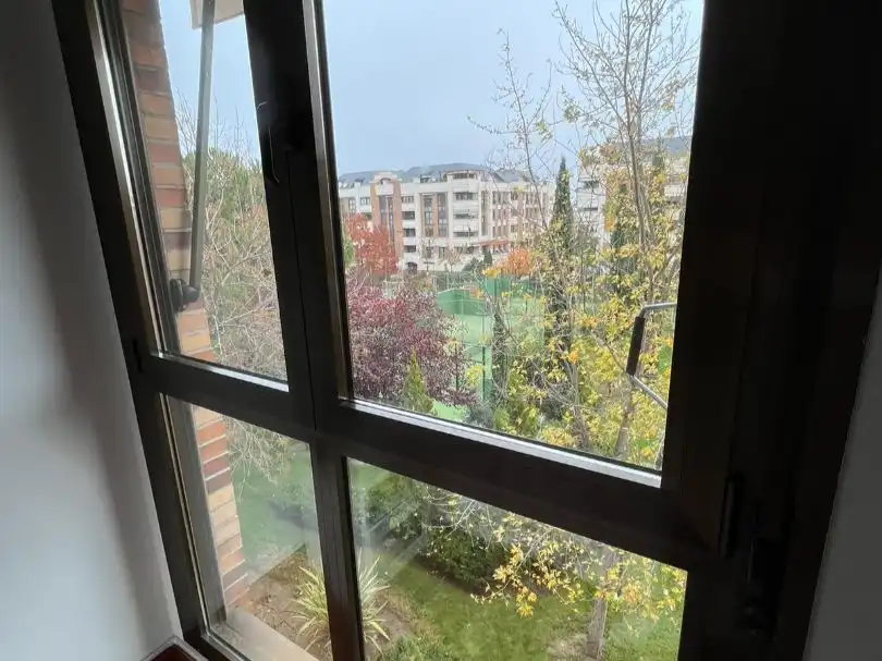 Piso de alquiler en Coto Blanco, 10, Zona Monte El Pilar Terraza de Piso de alquiler en Majadahonda con Aire acondicionado, Calefacción y Terraza