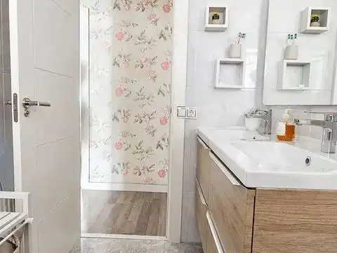 Flat for sale in Avenida de San Jorge, 81, San Jorge Bathroom of Flat for sale in Pamplona / Iruña with Balcony