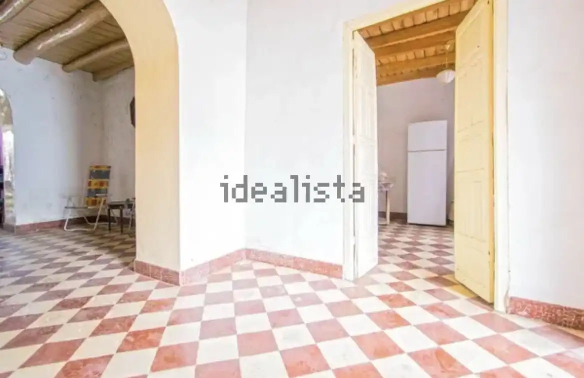 Vista exterior de Casa o xalet en venda en Almadén de la Plata amb Terrassa