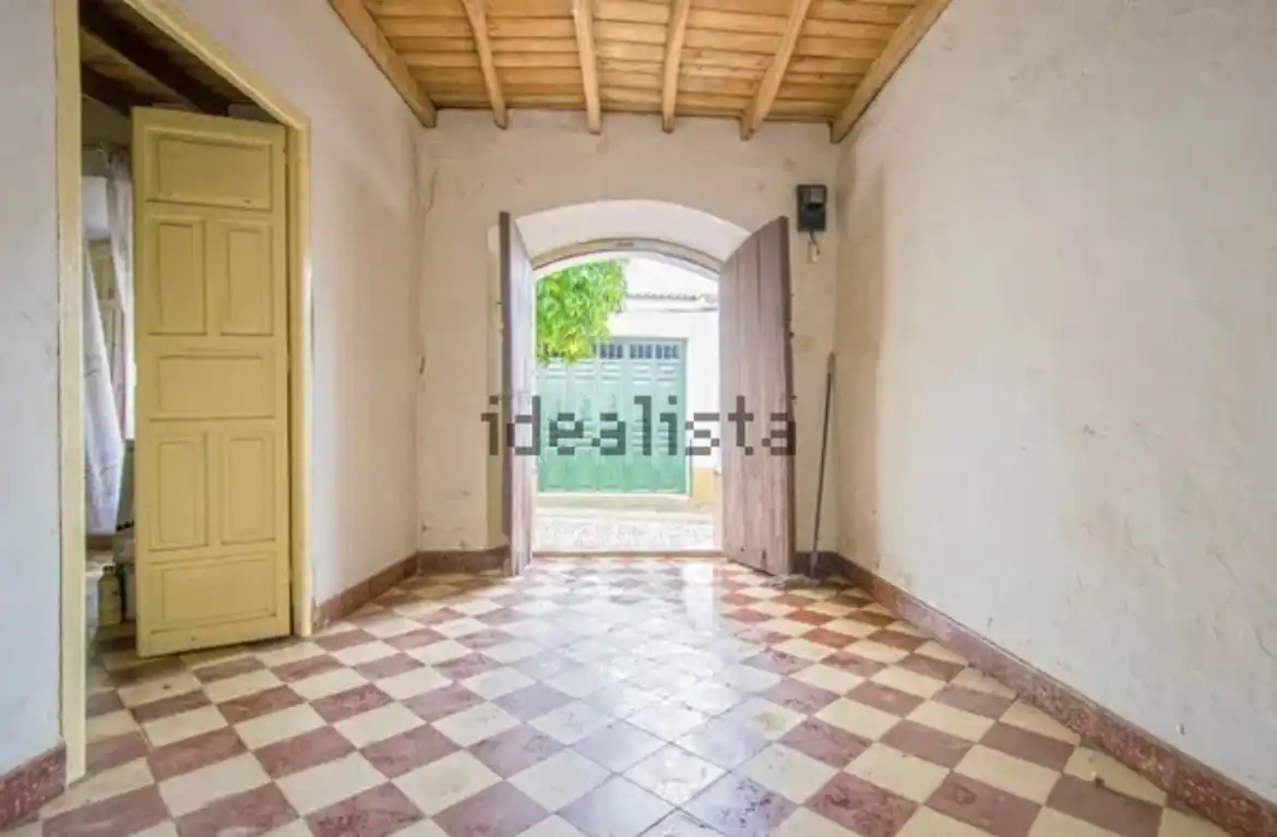 Vista exterior de Casa o xalet en venda en Almadén de la Plata amb Terrassa