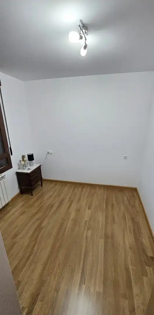 Piso en venta en SO-920, 12, San Leonardo de Yagüe Piso en venta en San Leonardo de Yagüe con Calefacción, Parquet y Trastero