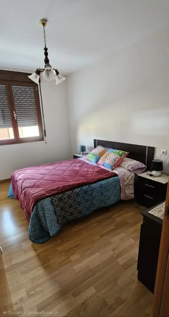 Piso en venta en SO-920, 12, San Leonardo de Yagüe Habitación de Piso en venta en San Leonardo de Yagüe con Calefacción, Parquet y Trastero