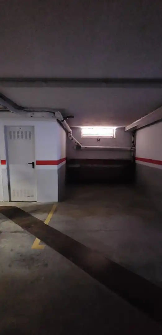Piso en venta en SO-920, 12, San Leonardo de Yagüe Parking de Piso en venta en San Leonardo de Yagüe con Calefacción, Parquet y Trastero
