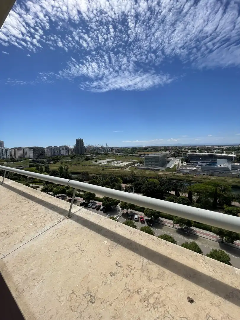 Vista exterior de Àtic de lloguer en Valencia amb Aire condicionat, Calefacció i Parquet