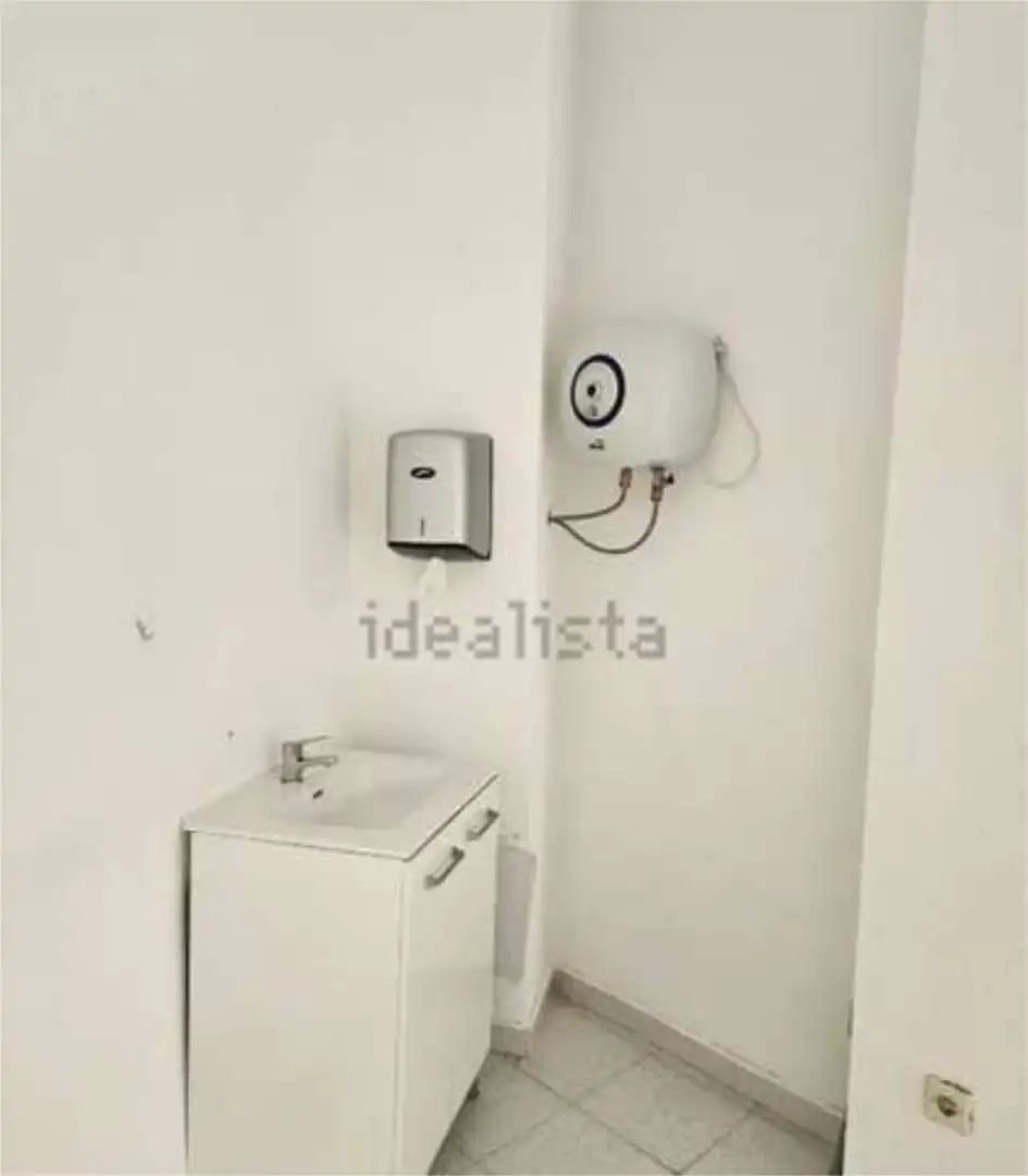 Local de alquiler en Valdemorillo pueblo Baño de Local de alquiler en Valdemorillo con Aire acondicionado