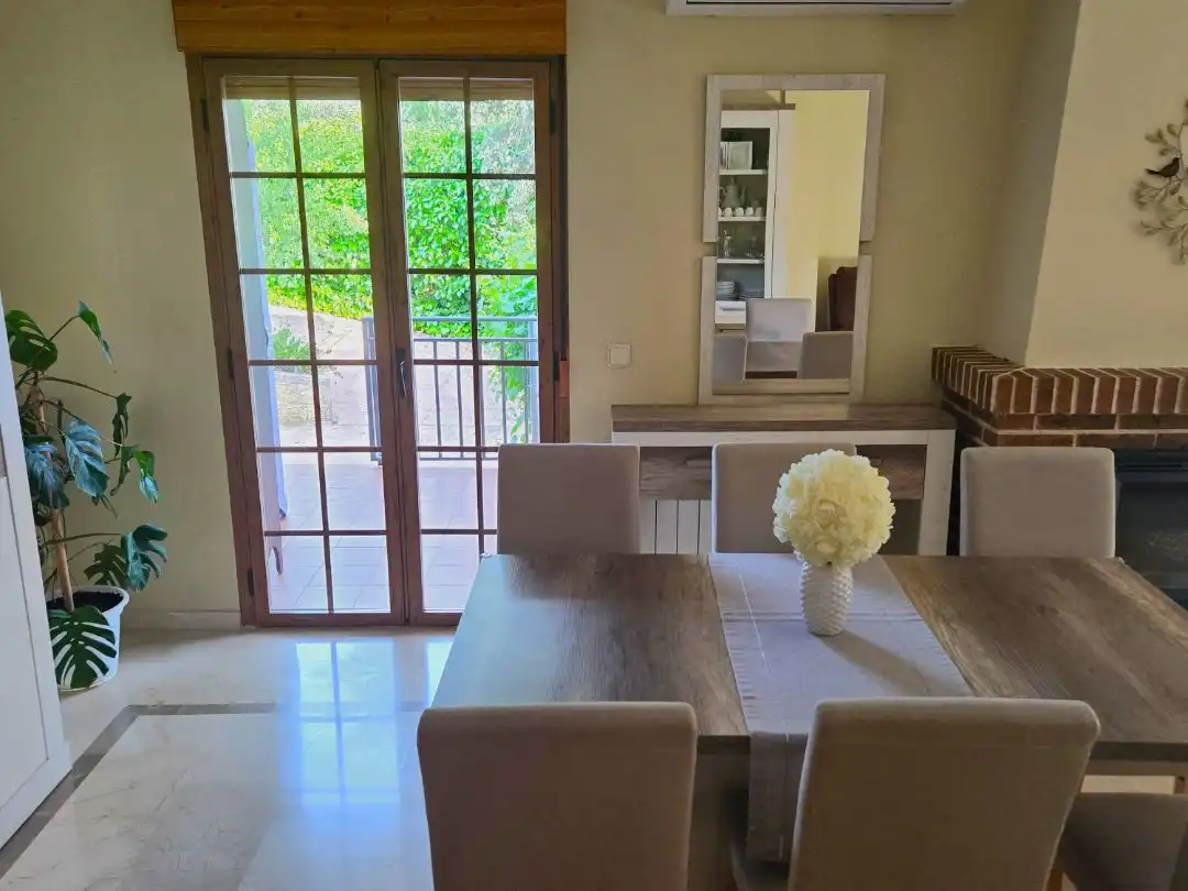 Houses for sale in Calle Coruña, 32, Pedrezuela Dining room of Houses for sale in Pedrezuela with Air Conditioner, Terrace and Swimming Pool