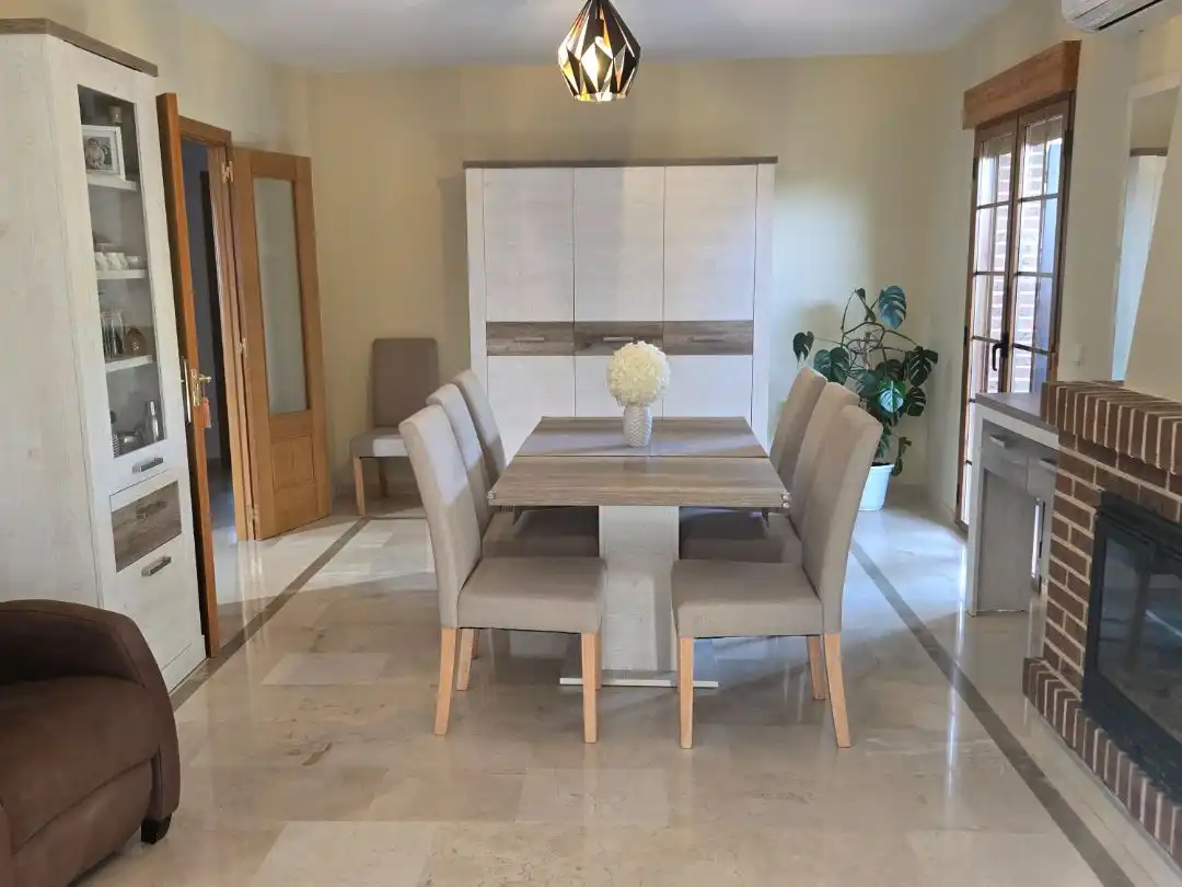 Houses for sale in Calle Coruña, 32, Pedrezuela Dining room of Houses for sale in Pedrezuela with Air Conditioner, Terrace and Swimming Pool