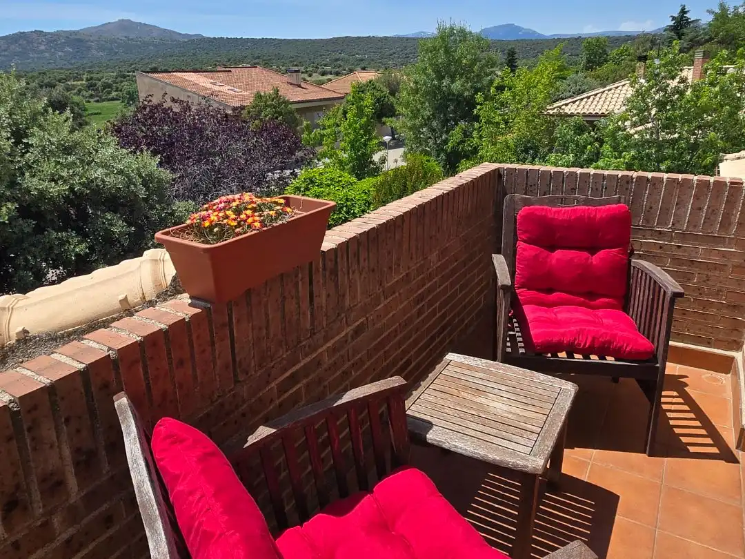 Houses for sale in Calle Coruña, 32, Pedrezuela Terrace of Houses for sale in Pedrezuela with Air Conditioner, Terrace and Swimming Pool