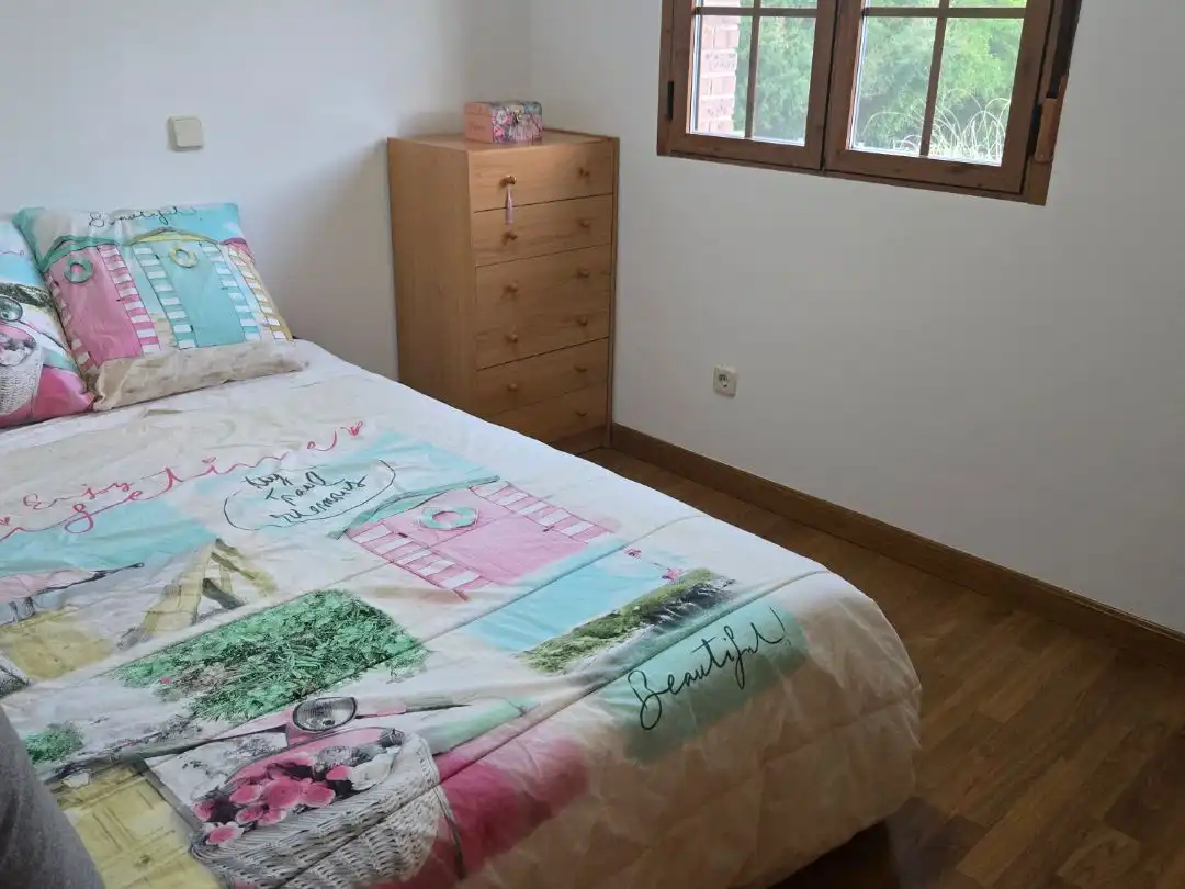 Houses for sale in Calle Coruña, 32, Pedrezuela Bedroom of Houses for sale in Pedrezuela with Air Conditioner, Terrace and Swimming Pool
