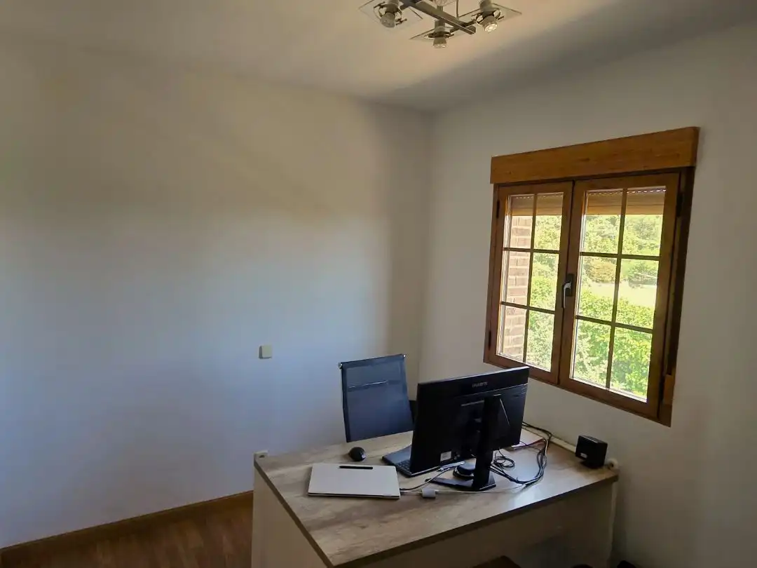 Houses for sale in Calle Coruña, 32, Pedrezuela Houses for sale in Pedrezuela with Air Conditioner, Terrace and Swimming Pool