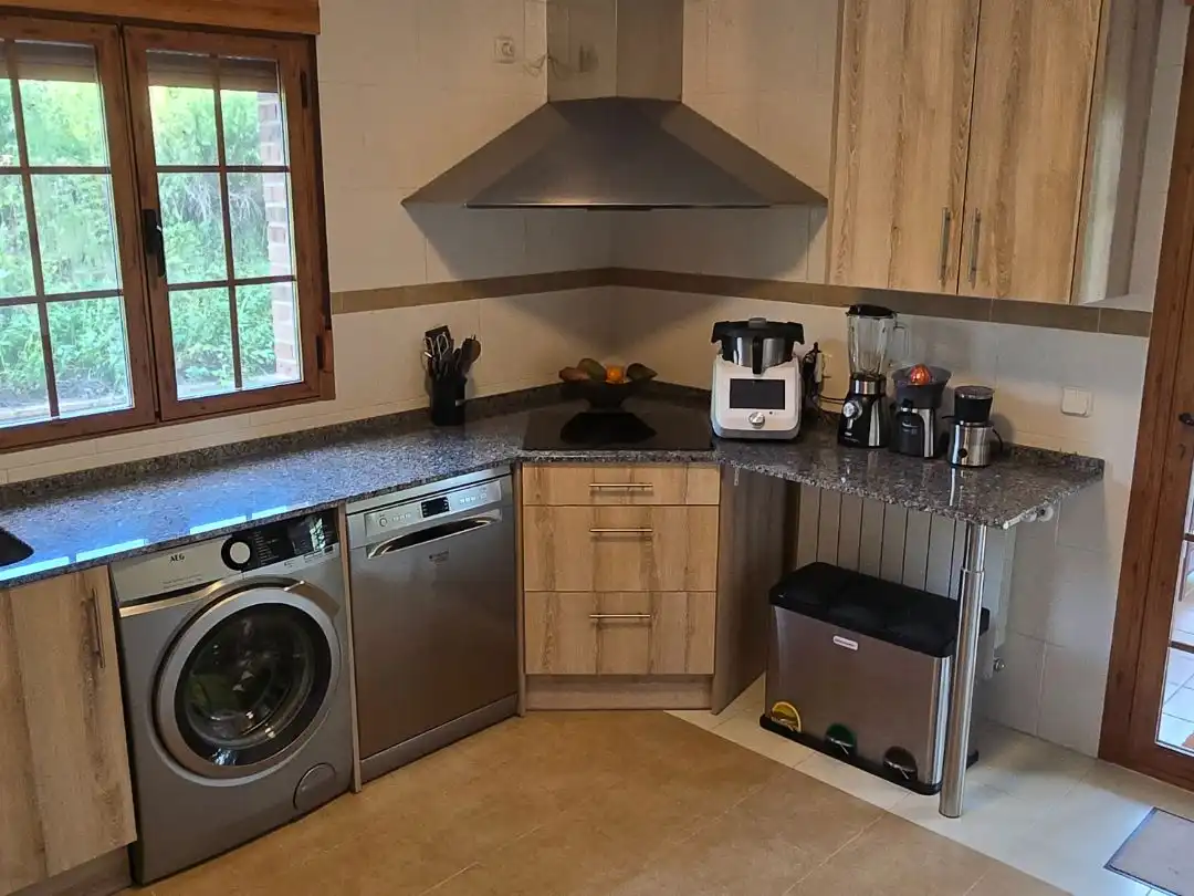 Houses for sale in Calle Coruña, 32, Pedrezuela Kitchen of Houses for sale in Pedrezuela with Air Conditioner, Terrace and Swimming Pool