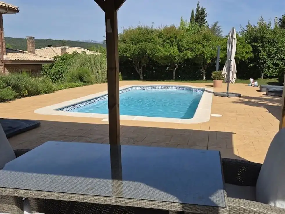 Houses for sale in Calle Coruña, 32, Pedrezuela Swimming pool of Houses for sale in Pedrezuela with Air Conditioner, Terrace and Swimming Pool
