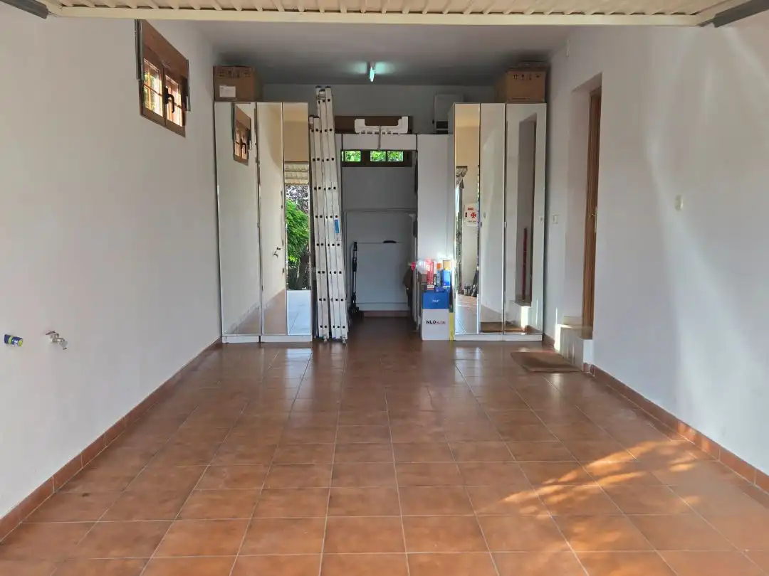Houses for sale in Calle Coruña, 32, Pedrezuela Houses for sale in Pedrezuela with Air Conditioner, Terrace and Swimming Pool