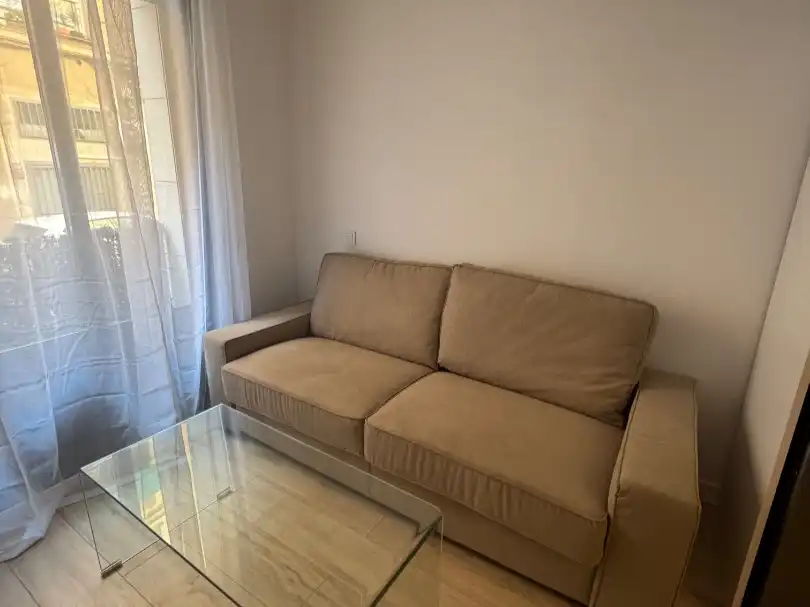 Sala de estar de Piso de alquiler en Madrid con Aire acondicionado, Calefacción y Amueblado