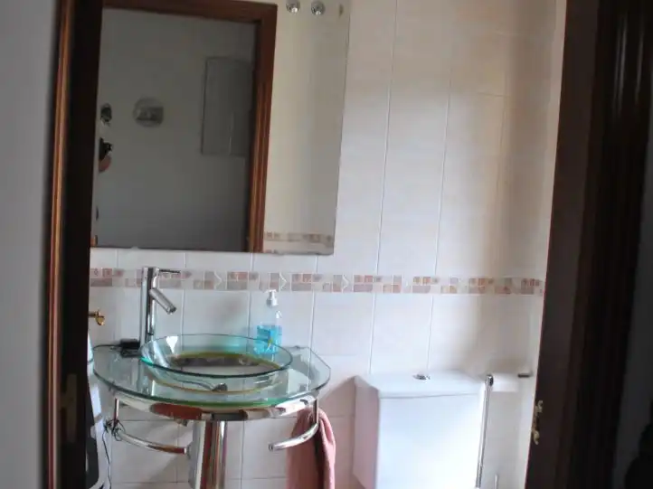 Detached homes for sale in Rúa do Pombal, 2, Darbo Bathroom of Detached homes for sale in Cangas with Private garden, Terrace and Storage room