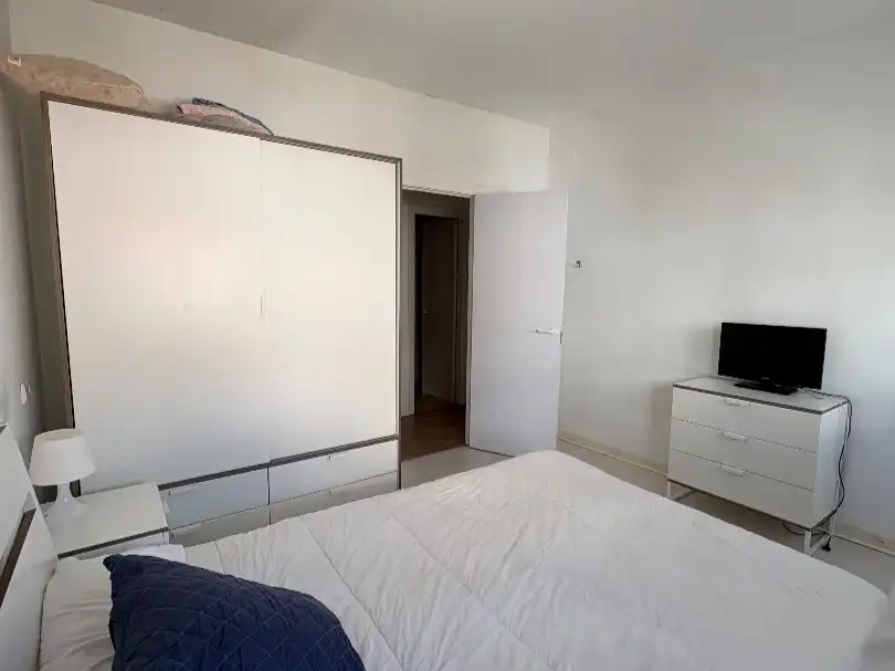 Habitación de Estudio de alquiler en Los Palacios y Villafranca con Aire acondicionado, Calefacción y Parquet