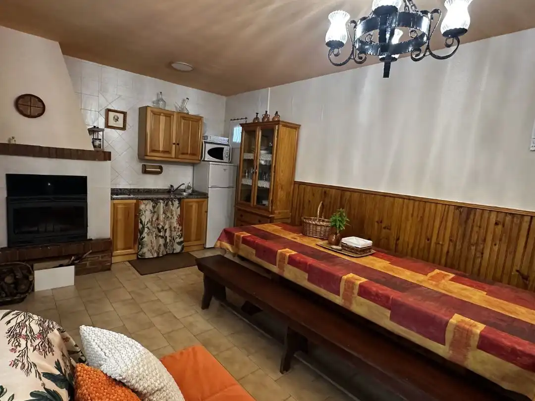 Piso en venta en Calle Pilar Salarrullana, 2, Tricio Cocina de Piso en venta en Tricio con Jardín privado, Piscina y Amueblado