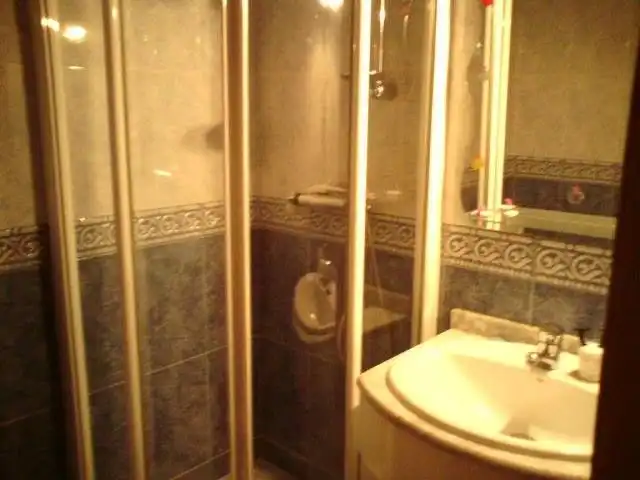 Bathroom of Flat for rent in Plasencia  with Heating, Parquet flooring and Furnished