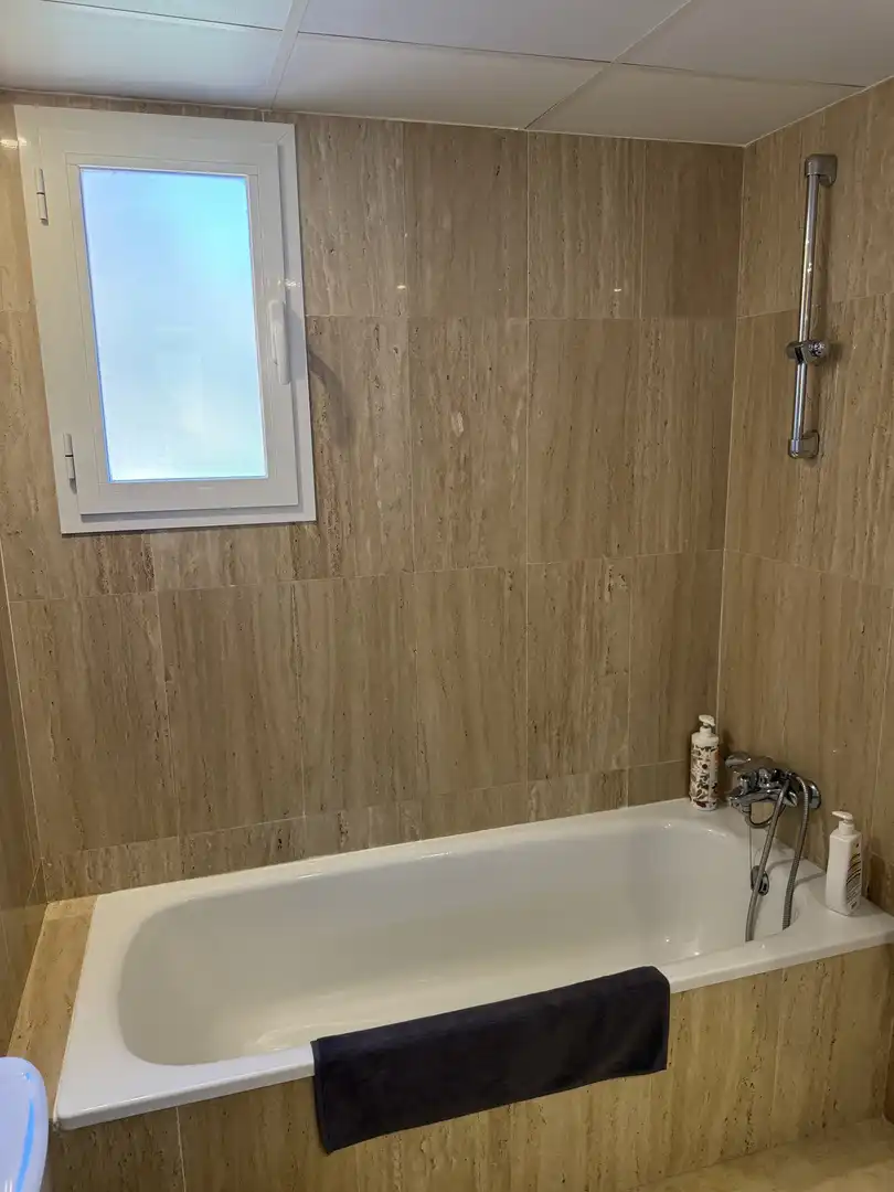 Flat for sale in Calle Lila, 15, Santa María Bathroom of Flat for sale in Marbella with Air Conditioner, Terrace and Swimming Pool