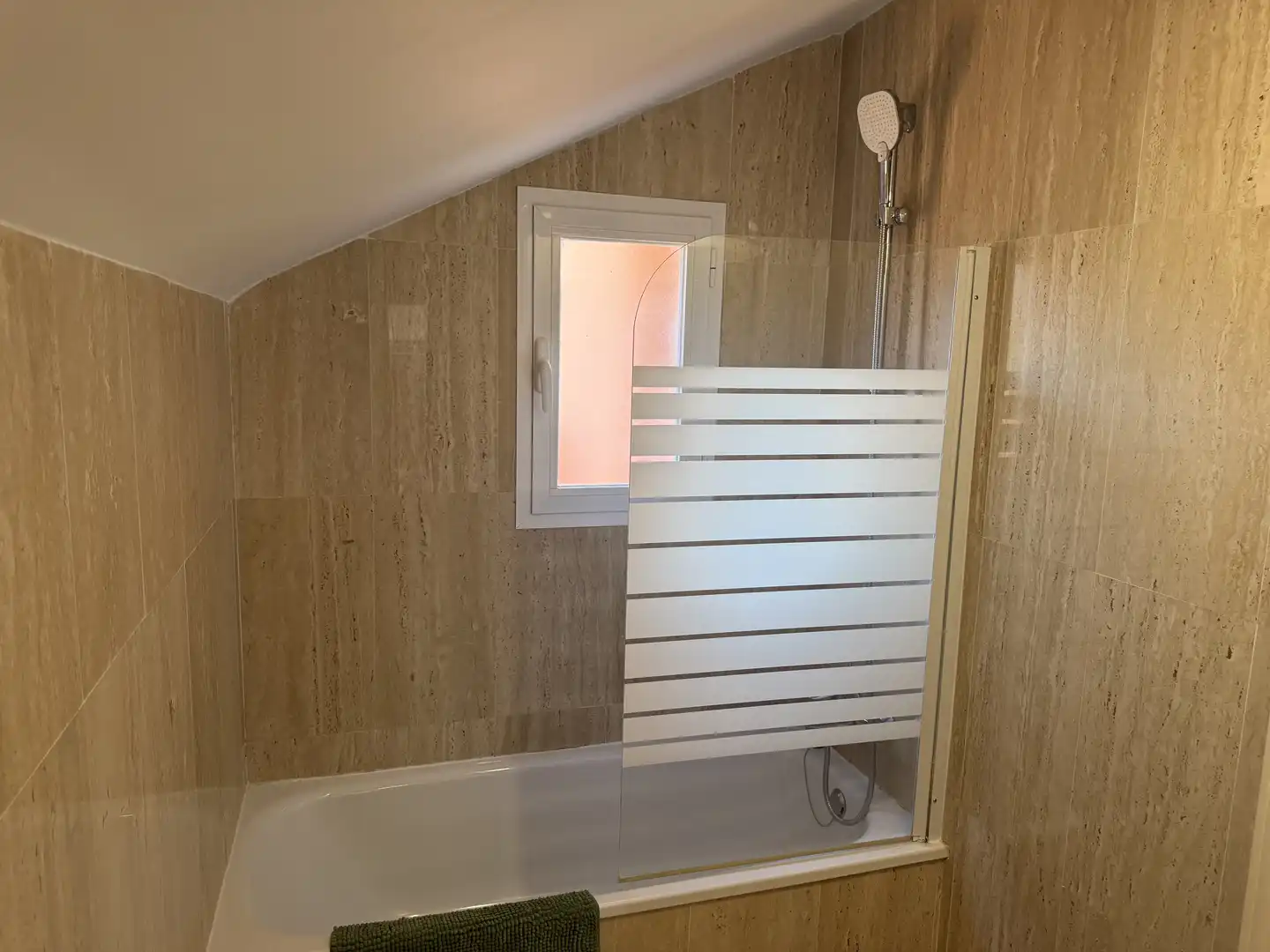 Flat for sale in Calle Lila, 15, Santa María Bathroom of Flat for sale in Marbella with Air Conditioner, Terrace and Swimming Pool