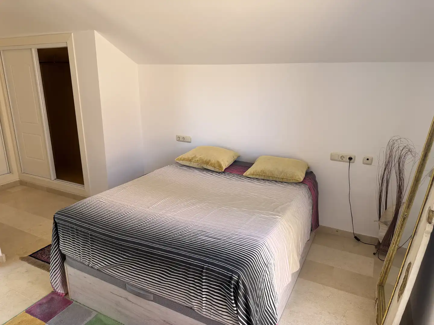 Flat for sale in Calle Lila, 15, Santa María Bedroom of Flat for sale in Marbella with Air Conditioner, Terrace and Swimming Pool