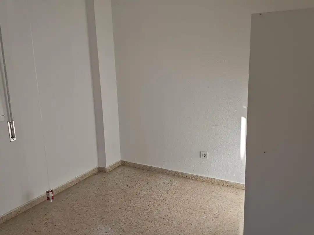 Piso de alquiler en Avenida de Kansas City, 45, San Pablo