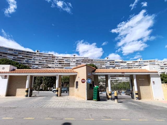 Piso en Venta en Avenida Benidorm, 18 en Playa de San Juan